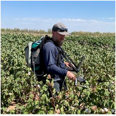 A proximal sensing cart and custom cooling box for improved hyperspectral sensing in a desert environment
